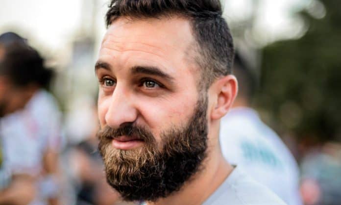 choose right beard for face shape featured image choose right beard for face shape featured image