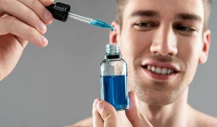 looking at beard growth oil dropper